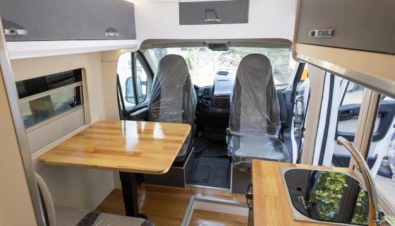 Motokaravan  ve  Semientegre 
